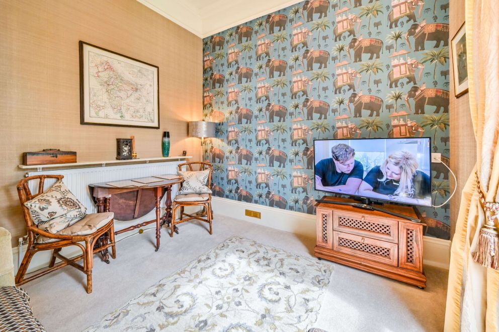 The Muntham Luxury Holiday Apartments in Torquay - Apartment 6 Living room with dining area.