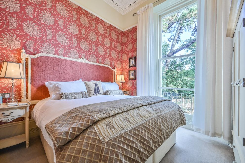 The Muntham Luxury Holiday Apartments in Torquay - Apartment 3 - Bedroom