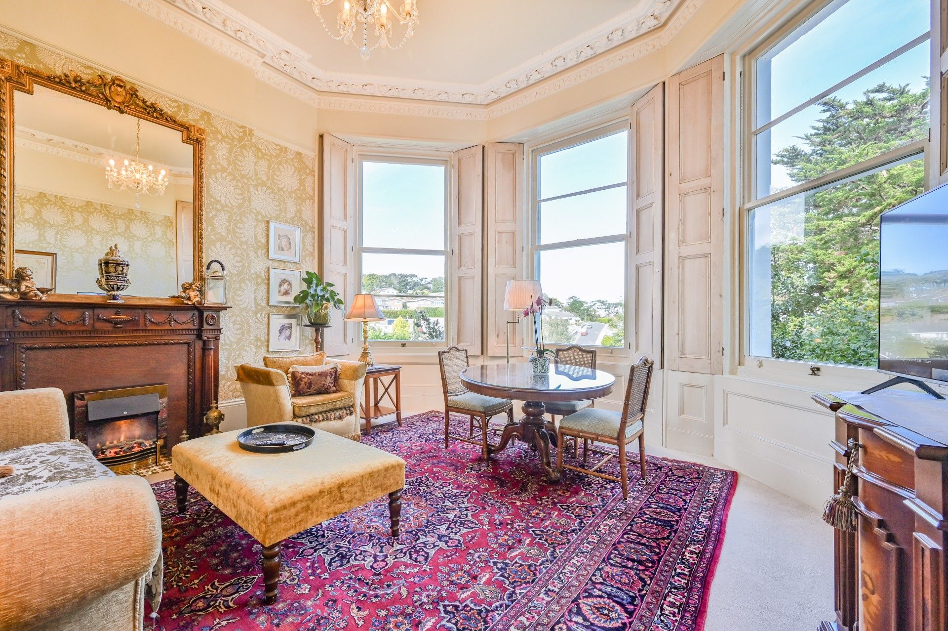 Luxury Holiday Apartments in Torquay including Town House with Hot Tub