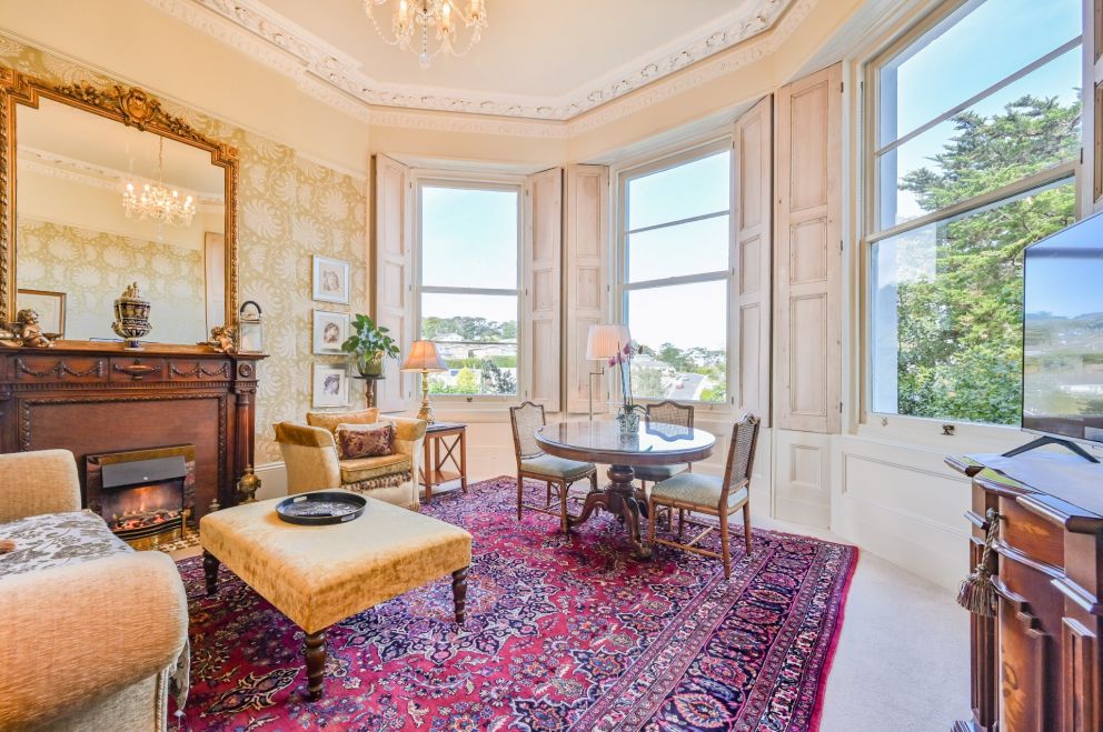 Muntham Luxury Holiday Accommodation in Torquay on The English Riviera - Apartment 3  - Living Room
