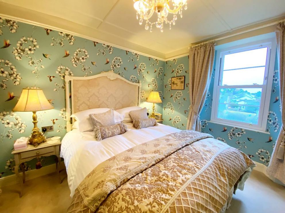 Main Bedroom - Muntham Town House