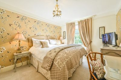 The Muntham Luxury Town House Holiday Rental - Second Bedroom set up as a superking.