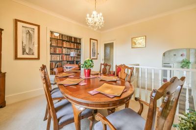 The Muntham Luxury Town House in Torquay - Dining Room